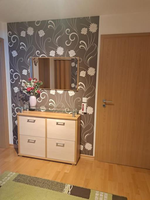 Schoene 2 Zimmer Wohnung Fürth Exteriér fotografie